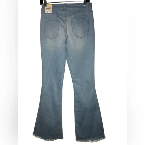 YMI  HIGH RISE FLARE JEAN  SIZE 9/29 - Picture 3 of 6